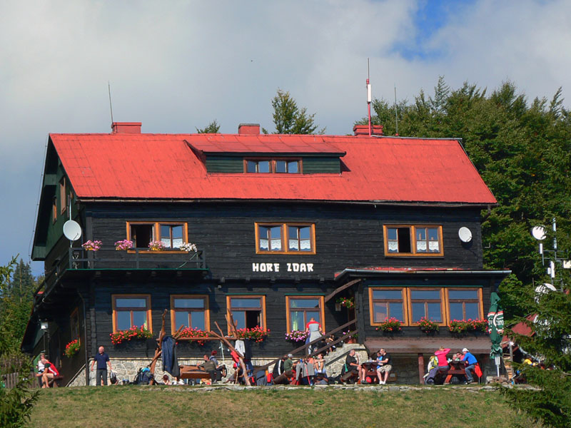 chata-pod-klacianskou-magurou